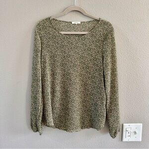 Women’s Pleione Green Floral Long Sleeve Top. Size Medium